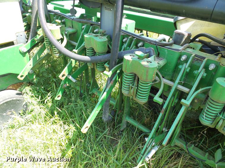 image for item DE5114 John Deere 1780 planter