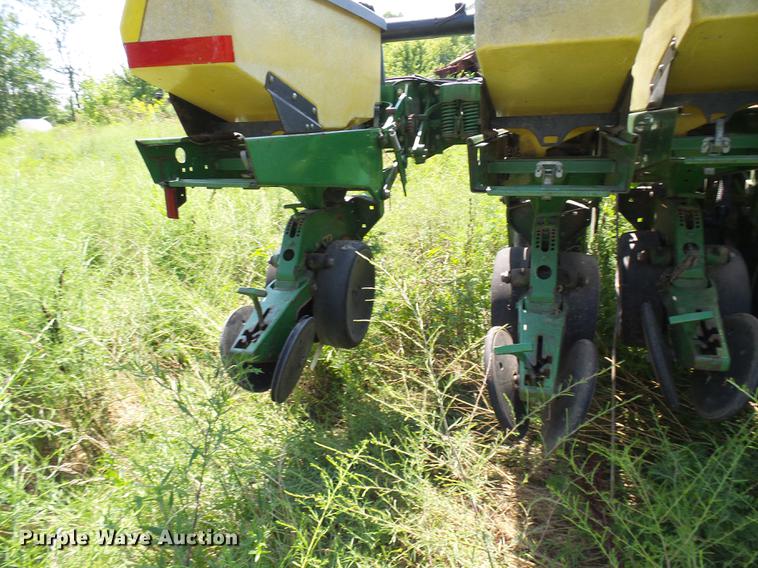 image for item DE5114 John Deere 1780 planter