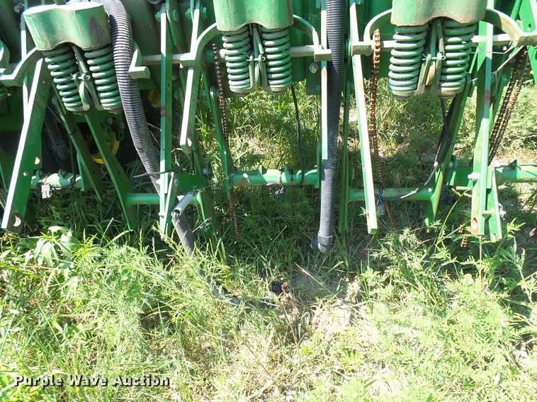 image for item DE5114 John Deere 1780 planter