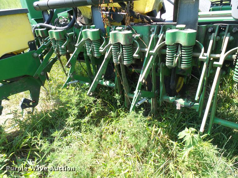 image for item DE5114 John Deere 1780 planter