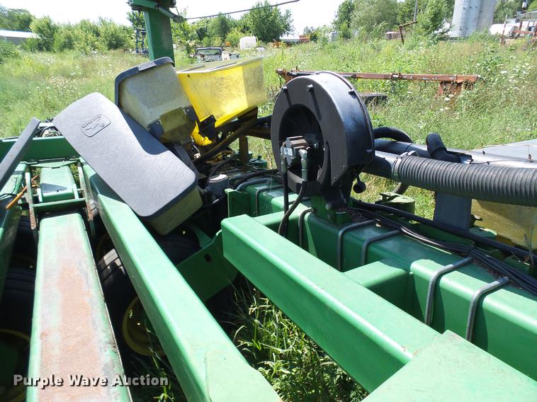 image for item DE5114 John Deere 1780 planter