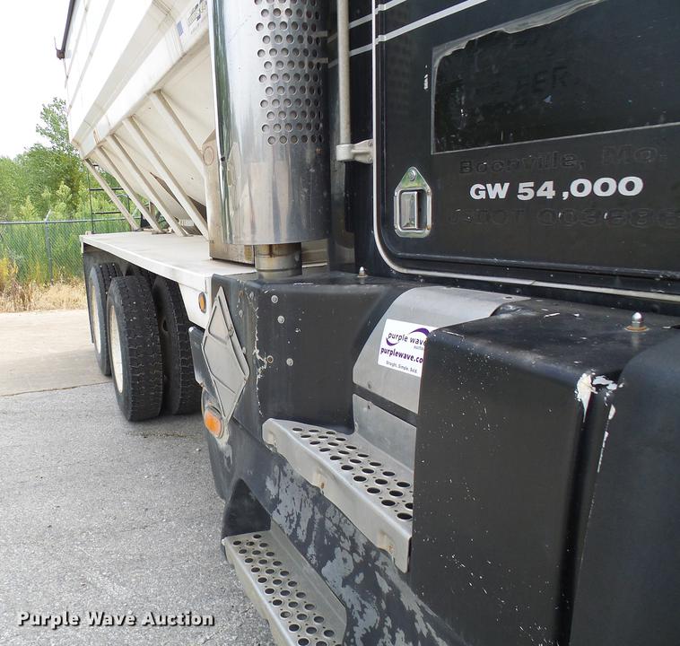 image for item DE5120 1986 Kenworth T600 seed tender truck