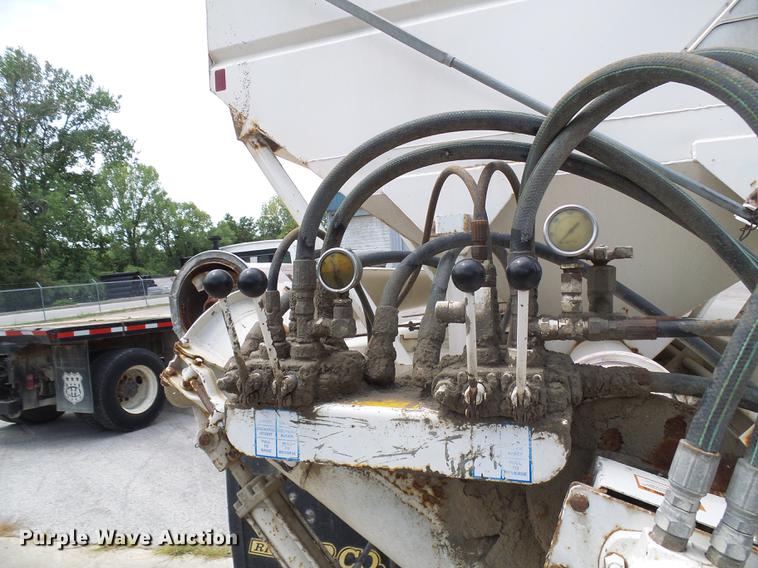 image for item DE5120 1986 Kenworth T600 seed tender truck