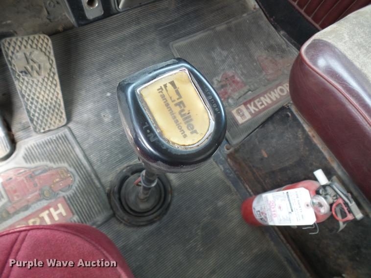 image for item DE5120 1986 Kenworth T600 seed tender truck