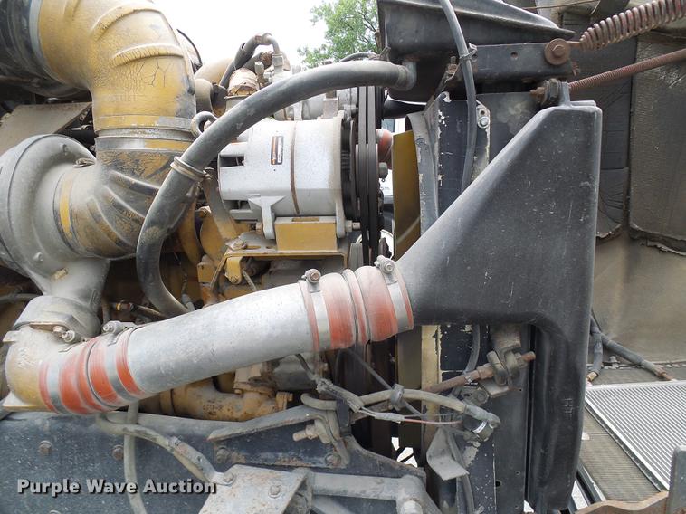 image for item DE5120 1986 Kenworth T600 seed tender truck