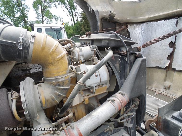 image for item DE5120 1986 Kenworth T600 seed tender truck