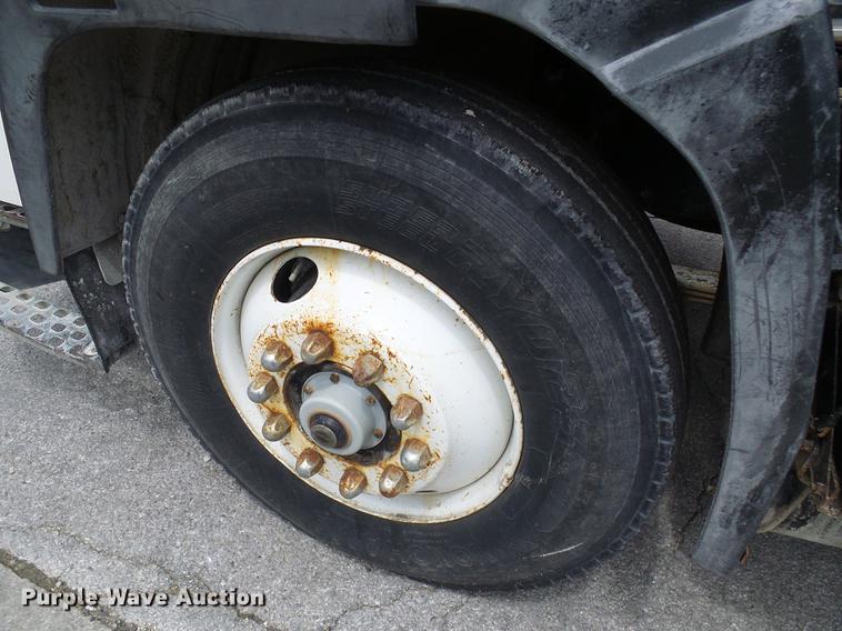 image for item DE5121 1992 Volvo FE flatbed truck