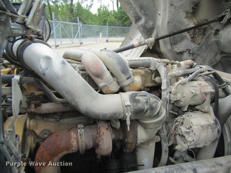 image for item DE5121 1992 Volvo FE flatbed truck