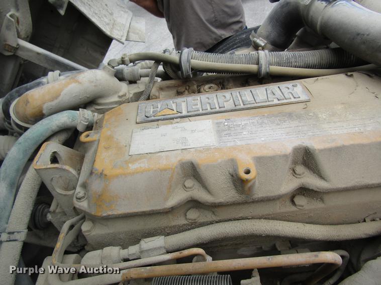 image for item DE5121 1992 Volvo FE flatbed truck