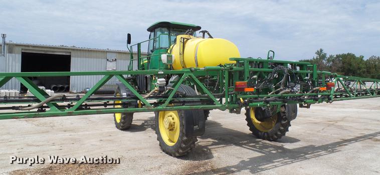 image for item DE5122 2011 John Deere 4630 sprayer