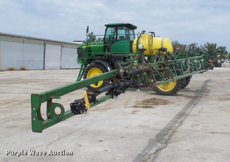 image for item DE5122 2011 John Deere 4630 sprayer