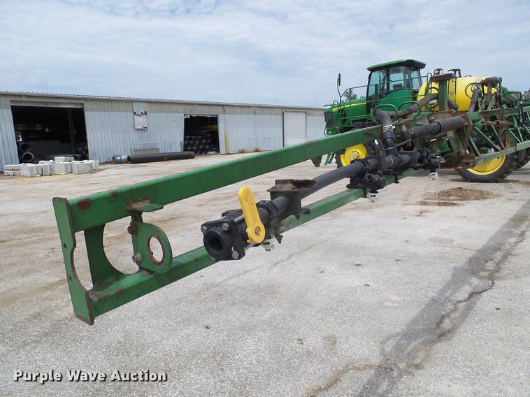 image for item DE5122 2011 John Deere 4630 sprayer