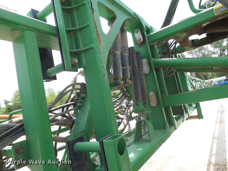 image for item DE5122 2011 John Deere 4630 sprayer