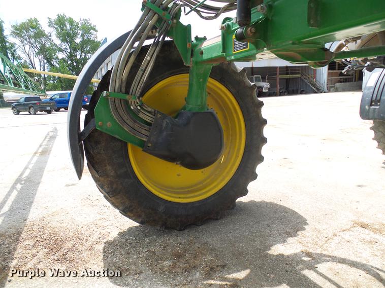 image for item DE5122 2011 John Deere 4630 sprayer