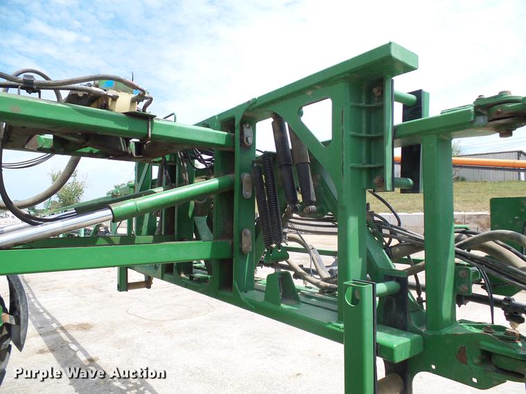 image for item DE5122 2011 John Deere 4630 sprayer