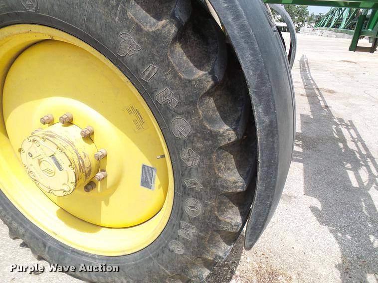 image for item DE5122 2011 John Deere 4630 sprayer
