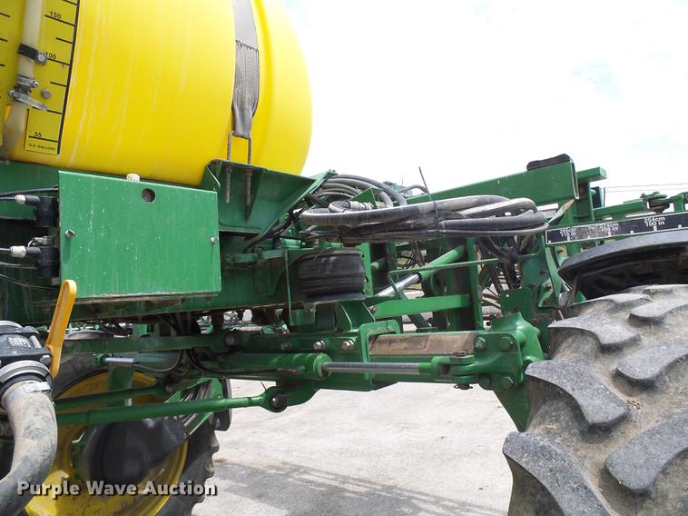 image for item DE5122 2011 John Deere 4630 sprayer