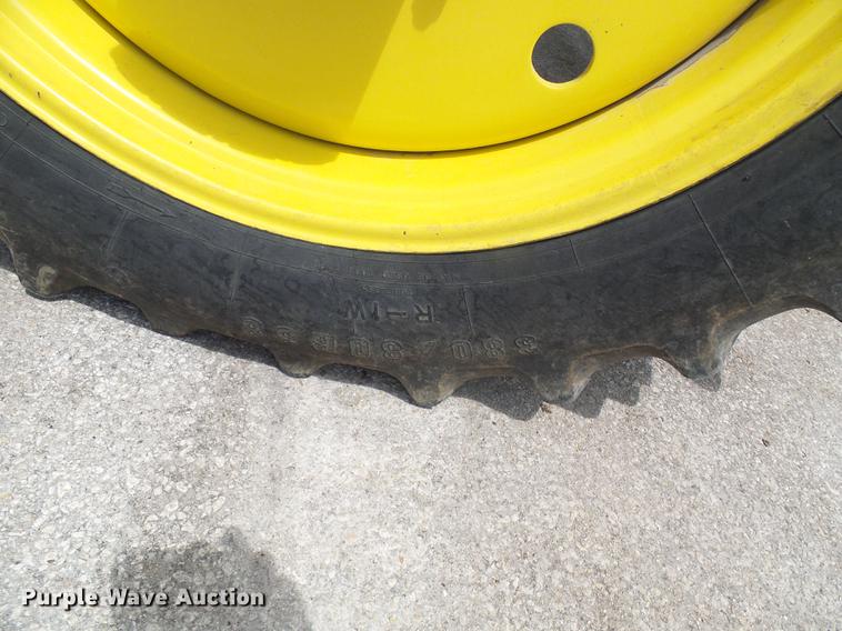 image for item DE5122 2011 John Deere 4630 sprayer