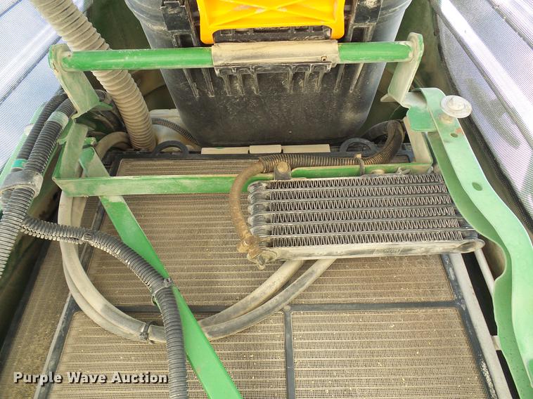 image for item DE5122 2011 John Deere 4630 sprayer