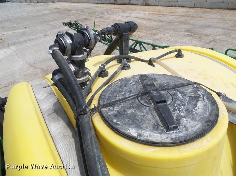 image for item DE5122 2011 John Deere 4630 sprayer