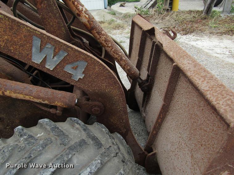 image for item DE5123 Case W4 wheel loader