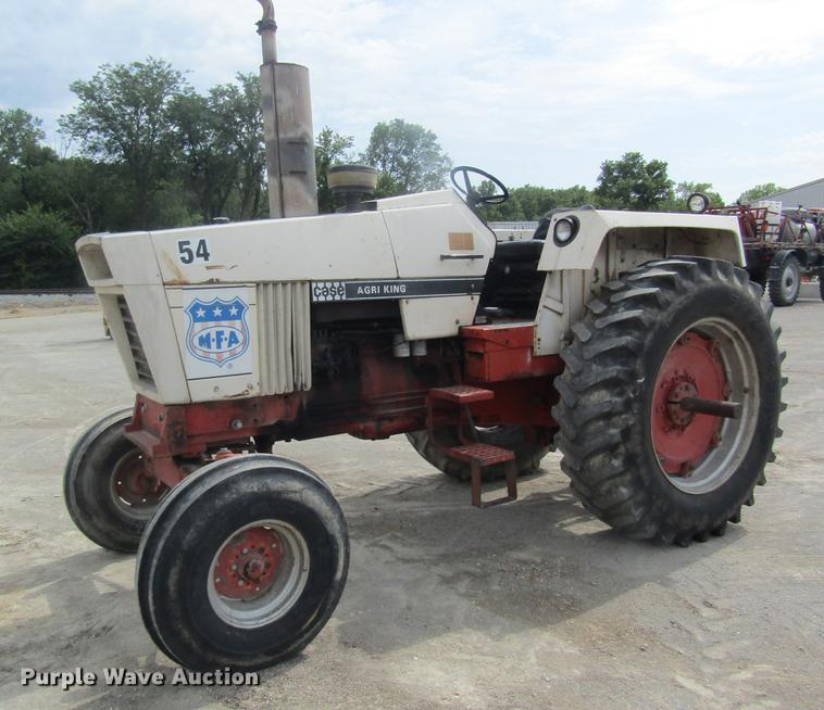 image for item DE5125 1976 Case 1070 tractor