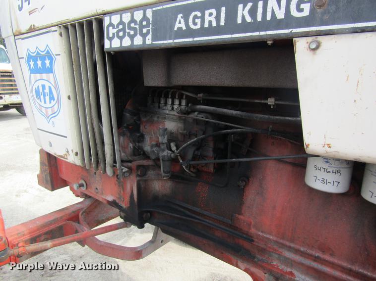 image for item DE5125 1976 Case 1070 tractor