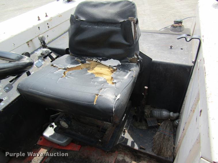 image for item DE5125 1976 Case 1070 tractor