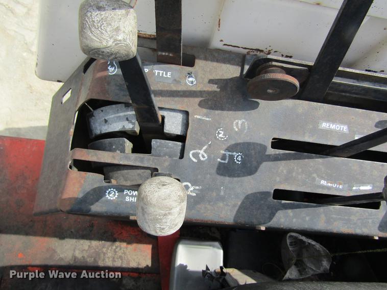 image for item DE5125 1976 Case 1070 tractor