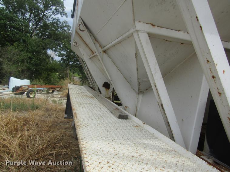 image for item DE5126 Dempster tender bed