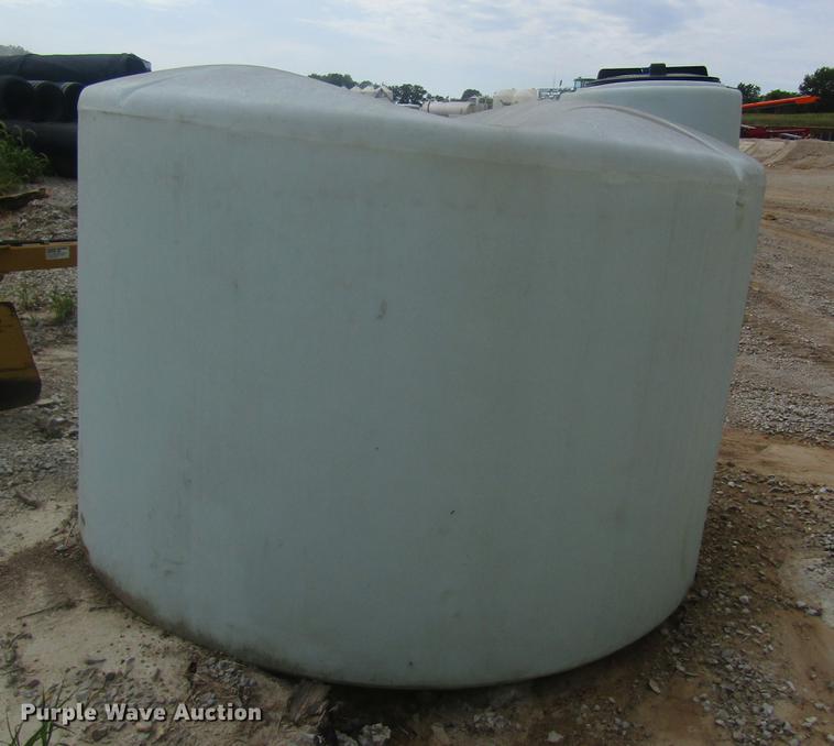 image for item DE5127 (2) tanks
