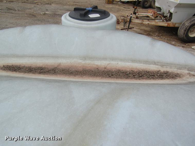 image for item DE5127 (2) tanks