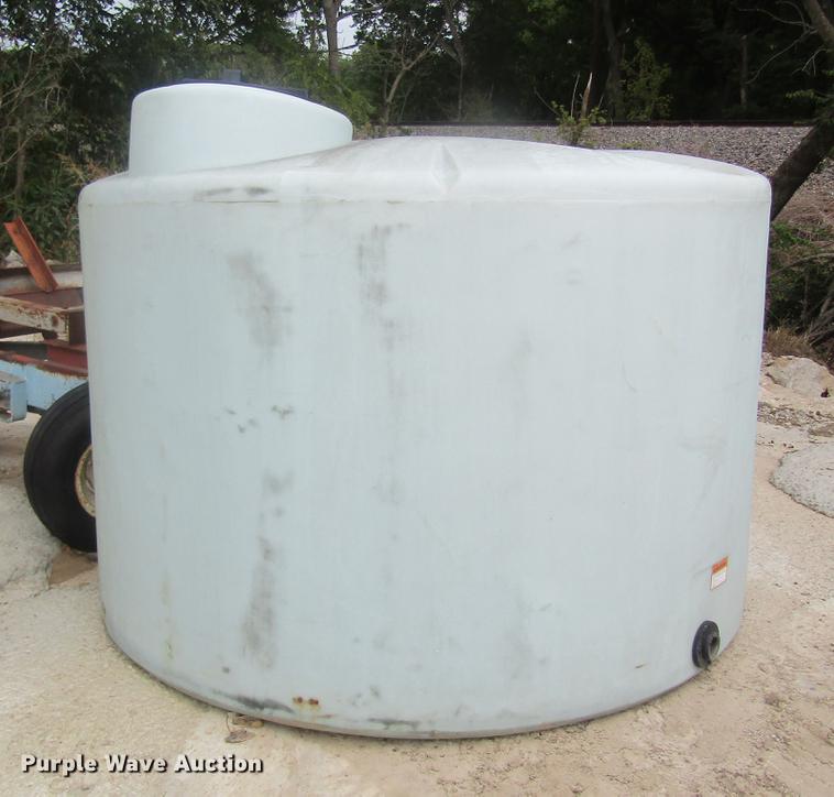 image for item DE5127 (2) tanks