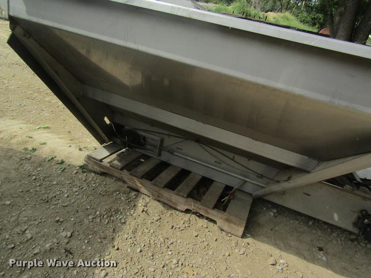 image for item DE5133 John Deere spreader