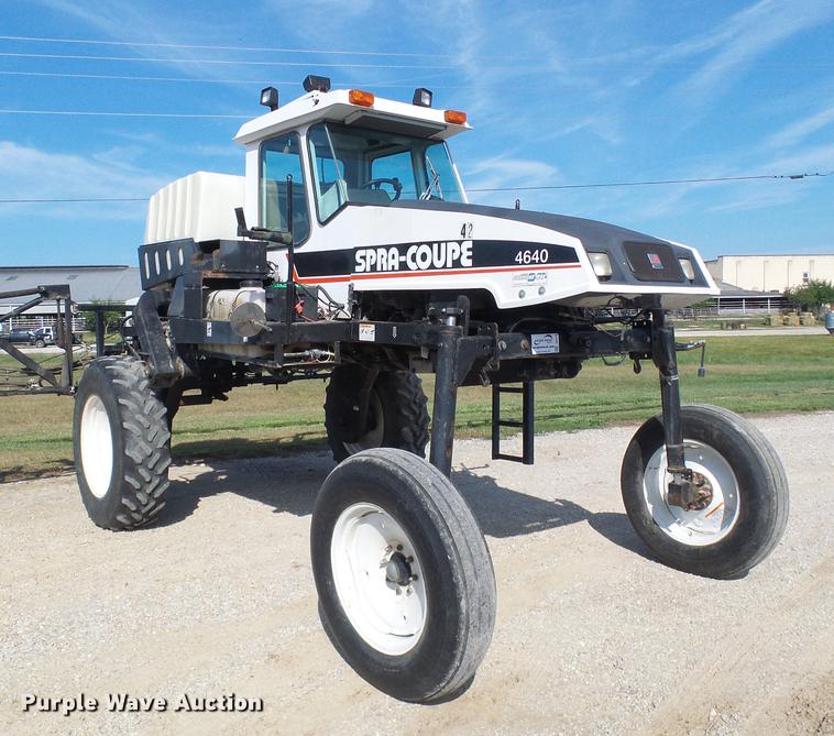 image for item DE5156 2001 SpraCoupe 4640 sprayer