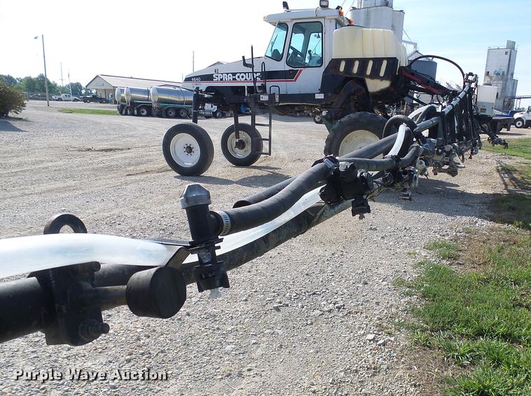image for item DE5156 2001 SpraCoupe 4640 sprayer