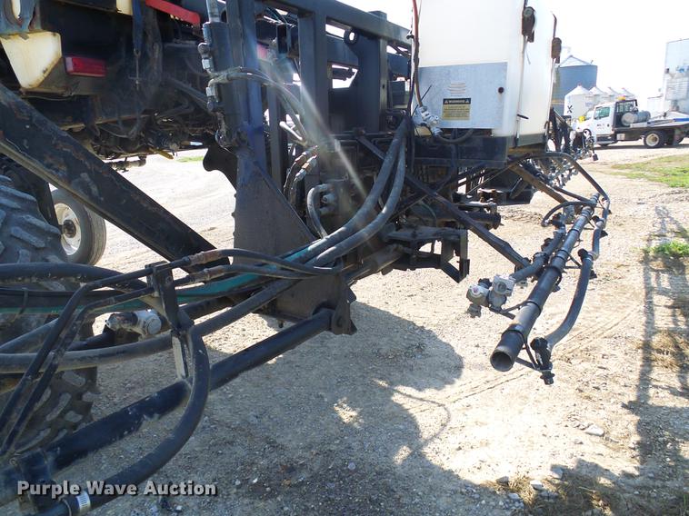 image for item DE5156 2001 SpraCoupe 4640 sprayer