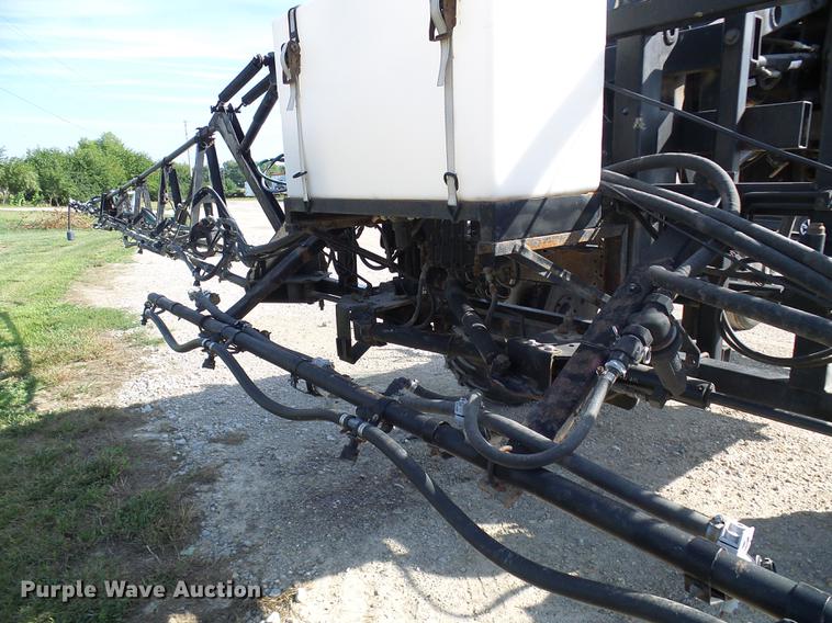 image for item DE5156 2001 SpraCoupe 4640 sprayer