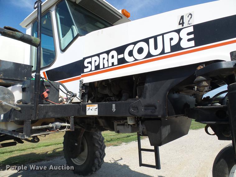 image for item DE5156 2001 SpraCoupe 4640 sprayer