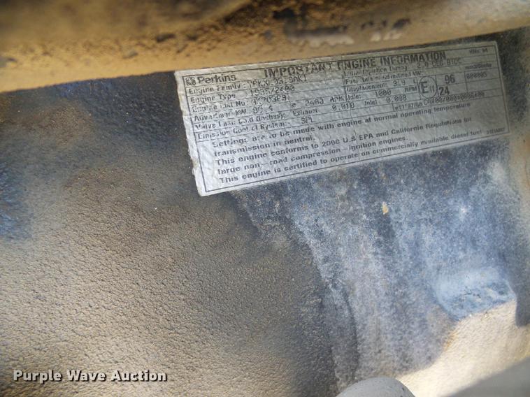 image for item DE5156 2001 SpraCoupe 4640 sprayer