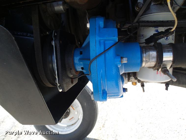 image for item DE5156 2001 SpraCoupe 4640 sprayer