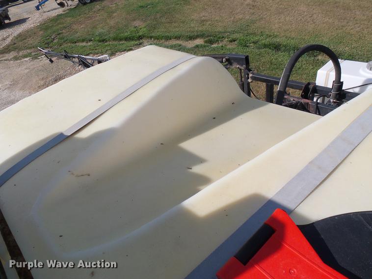 image for item DE5156 2001 SpraCoupe 4640 sprayer