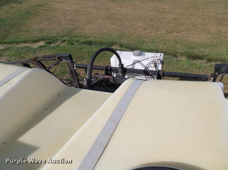 image for item DE5156 2001 SpraCoupe 4640 sprayer