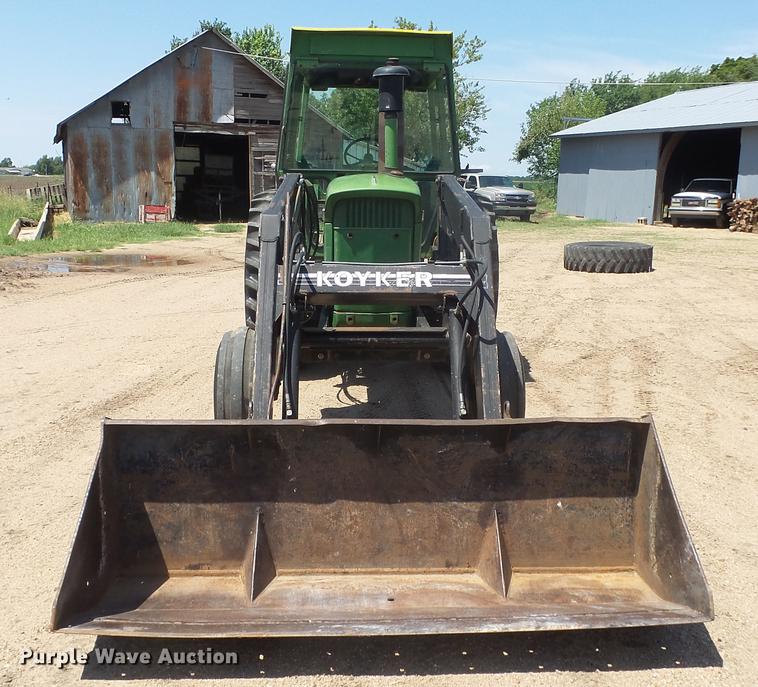 image for item DE7225 John Deere 4020 tractor