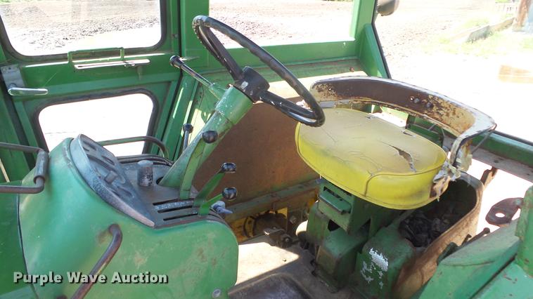 image for item DE7225 John Deere 4020 tractor