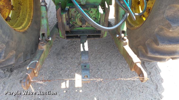 image for item DE7225 John Deere 4020 tractor