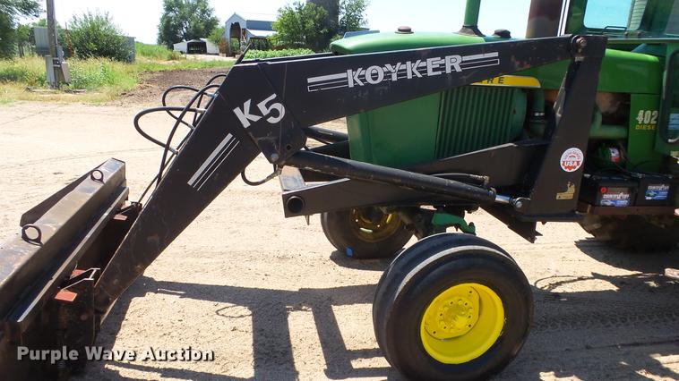 image for item DE7225 John Deere 4020 tractor