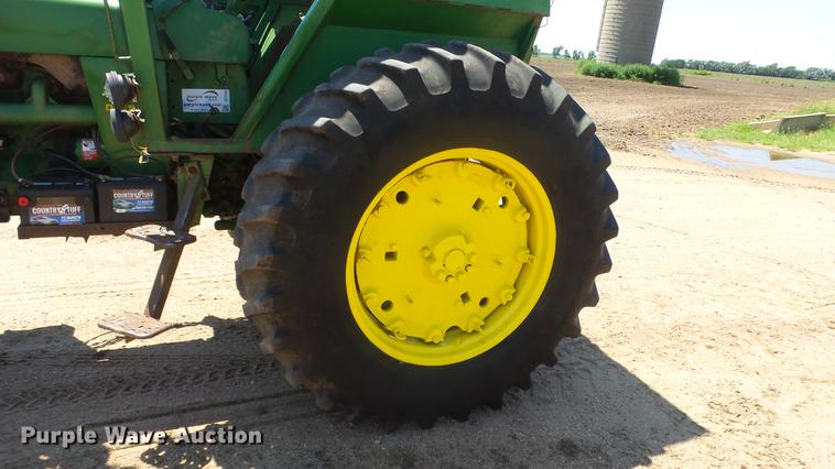 image for item DE7225 John Deere 4020 tractor