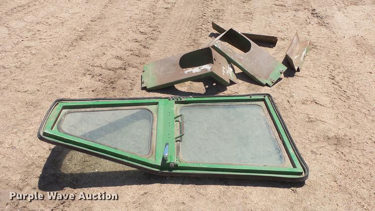 image for item DE7225 John Deere 4020 tractor