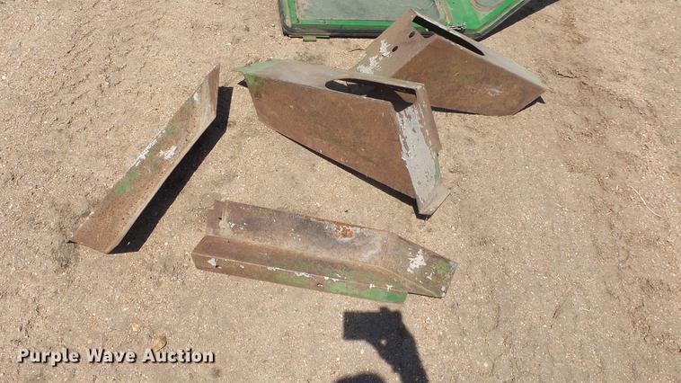 image for item DE7225 John Deere 4020 tractor